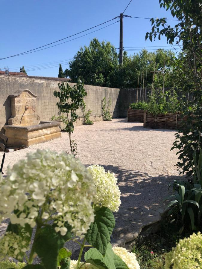 Bed and Breakfast Lulu En Provence LʼIsle-sur-la-Sorgue Zewnętrze zdjęcie