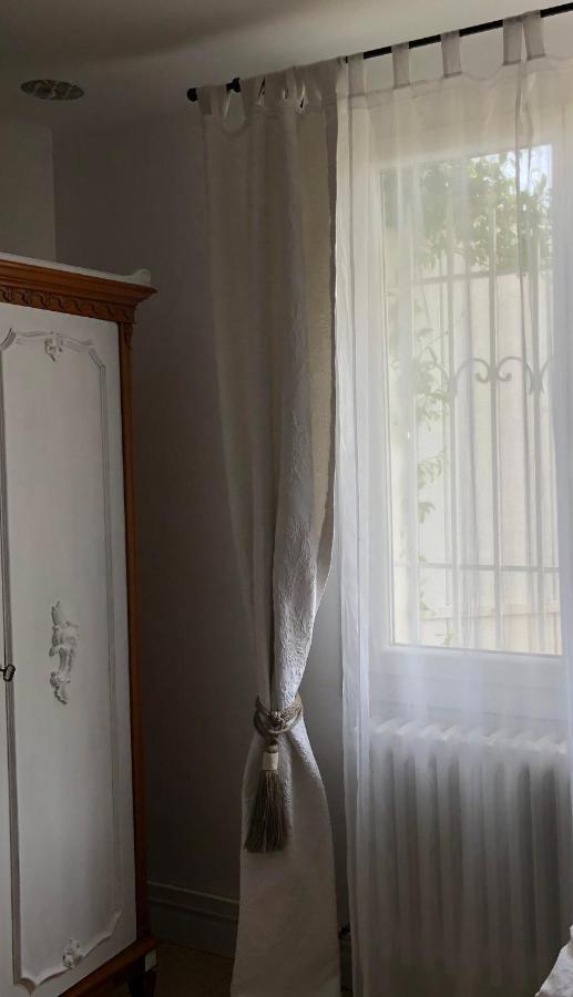 Bed and Breakfast Lulu En Provence LʼIsle-sur-la-Sorgue Zewnętrze zdjęcie